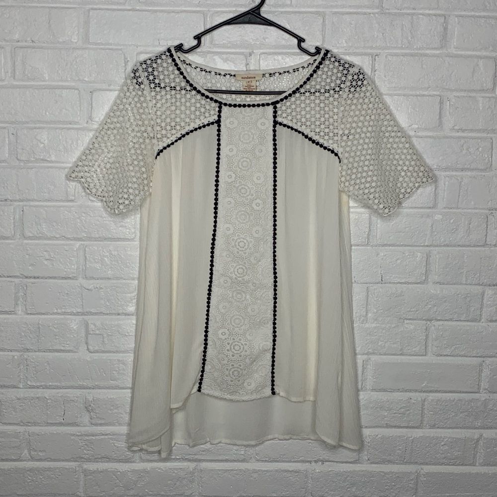 Sundance Crochet Sleeve Top Black and White size Small